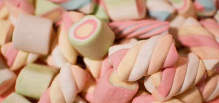 How-to-Choose-the-Right-Confectionery-Supplier-for-your-Event-featured-image